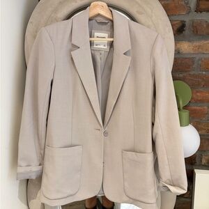 Abercrombie & Fitch Women's Beige Single-Button Blazer